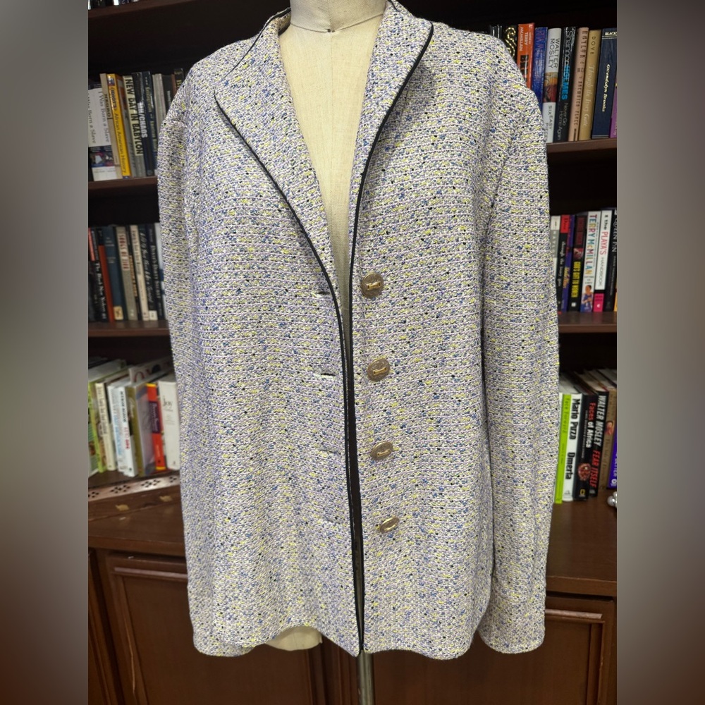 St John Collection Elegant Lavender Tweed Jacket with Black Trim 14